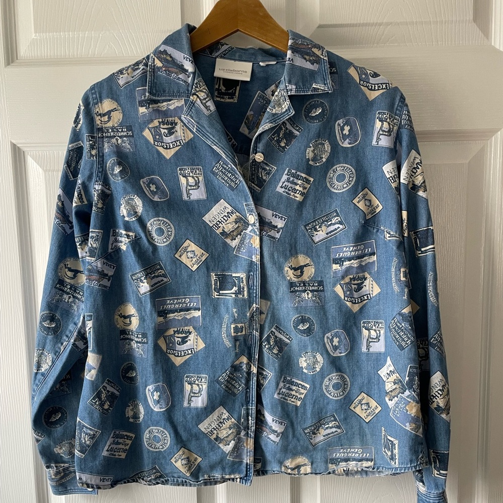 Liz Claiborne Chambray Travel Print Button-Down Shirt size 8